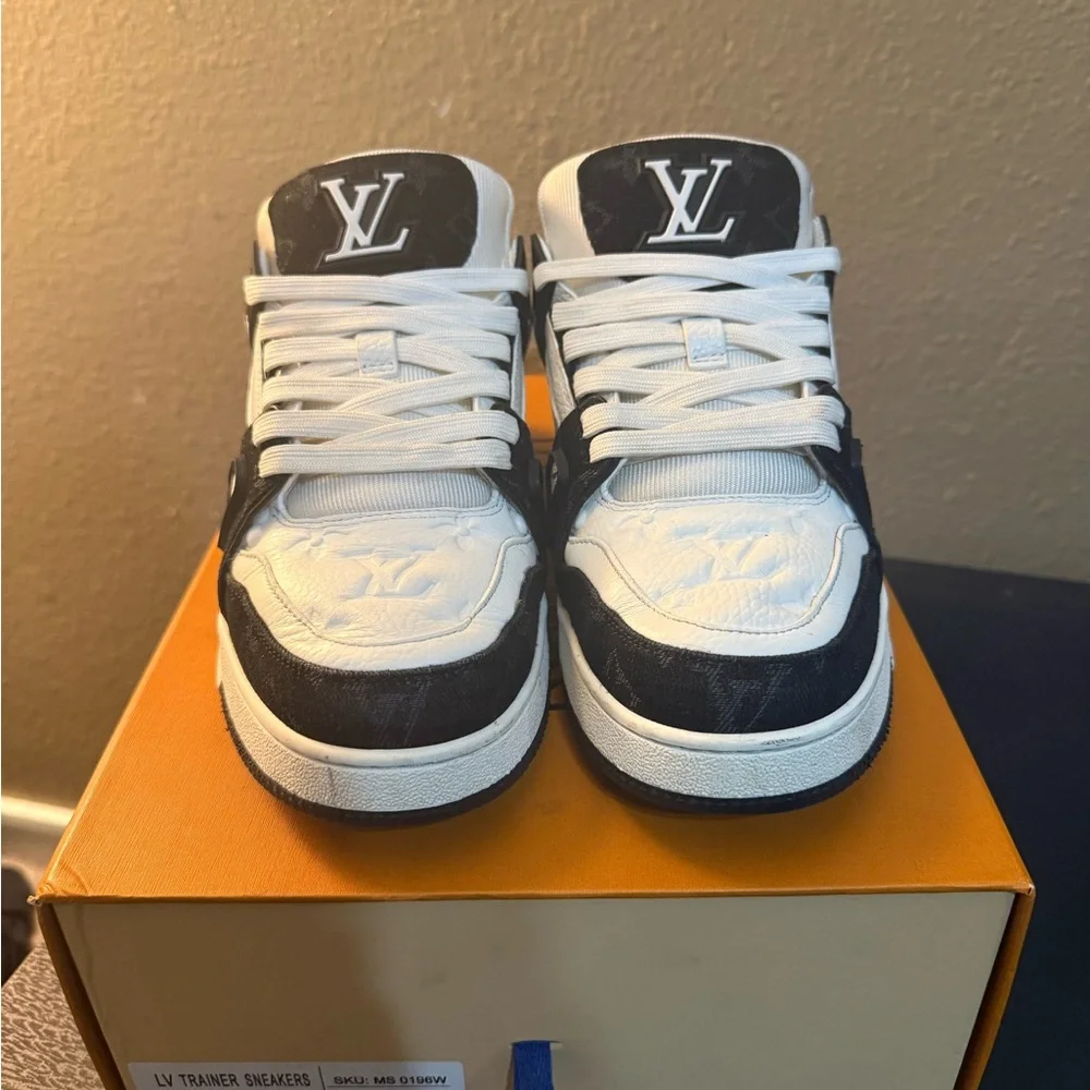 Louis Vuitton skates & balenciaga runners - Picture 9 of 9
